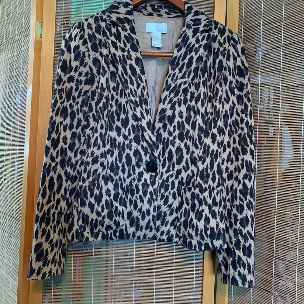 Leopard print blazer